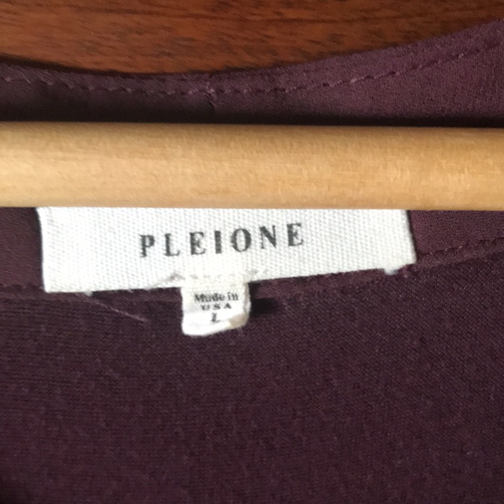 Pleione Women's Top Size Large Purple V-Neck Cap Sleeve Hi-Low Hem Casual Blouse - Picture 2 of 16